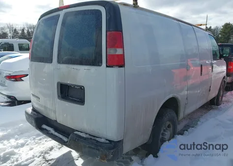 2016 Chevrolet Express 2500 Work Van z USA, uszkodzony, nr VIN 1GCWGAFF3G1127367